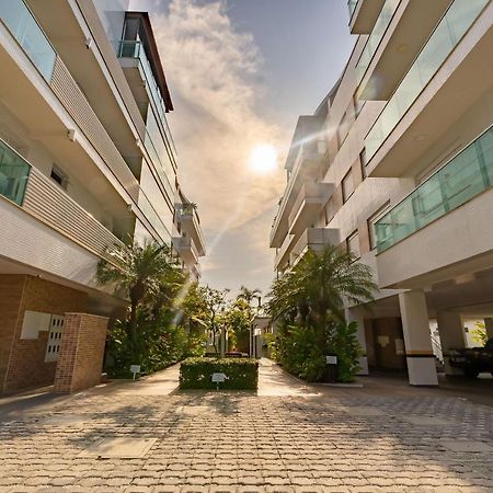Varandas Do Atlantico: Beachfront Condo Comfort Bombinhas Exterior photo