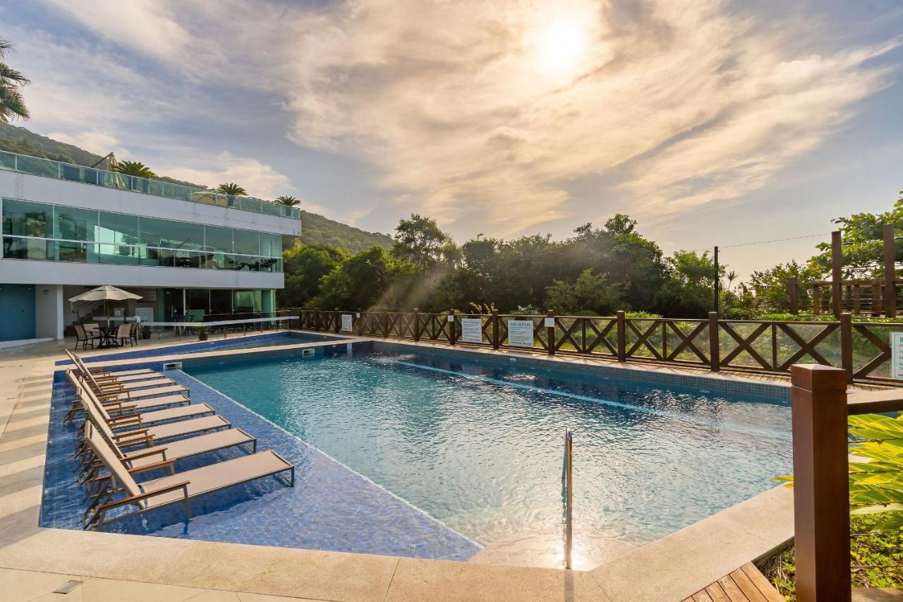 Varandas Do Atlantico: Beachfront Condo Comfort Bombinhas Exterior photo